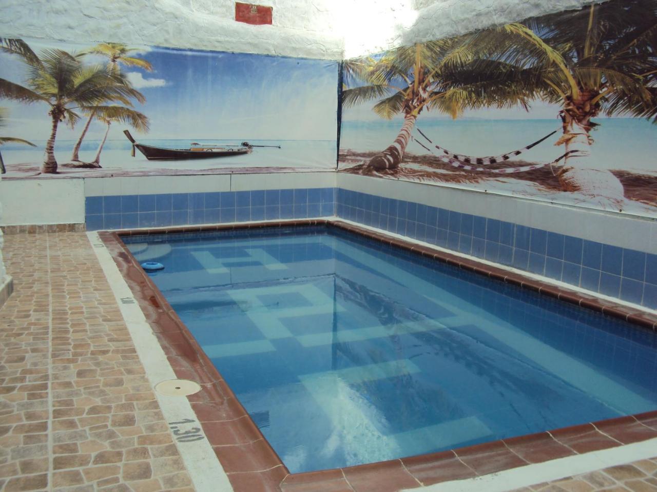 Hotel Plaza Confort Жирардо Екстер'єр фото